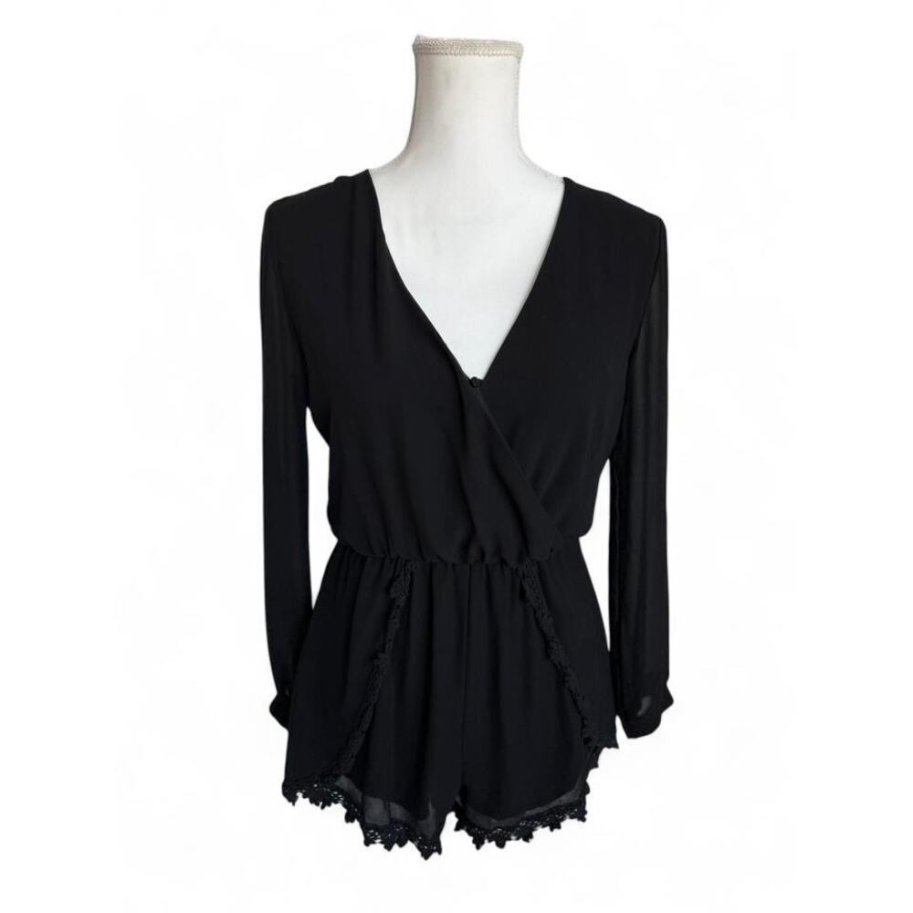 ASTR The Label Roseanne Pleated Black Romper | Small
